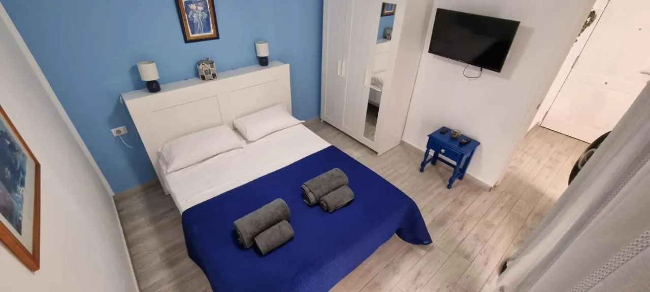 2 Camere Splendida Casa Vacanze In Tenerife Del Sur Casa Trilly Arona  Casa de Férias